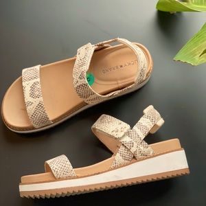 Lucky Brand Platform Sandals Size 8